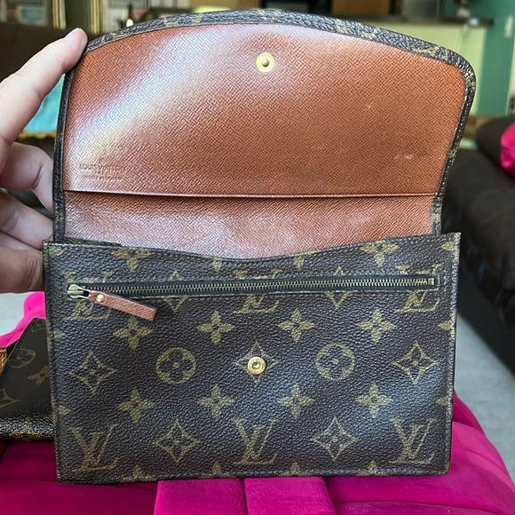 Louis Vuitton Rabat 17 Clutch-EUC - Picture 5 of 16